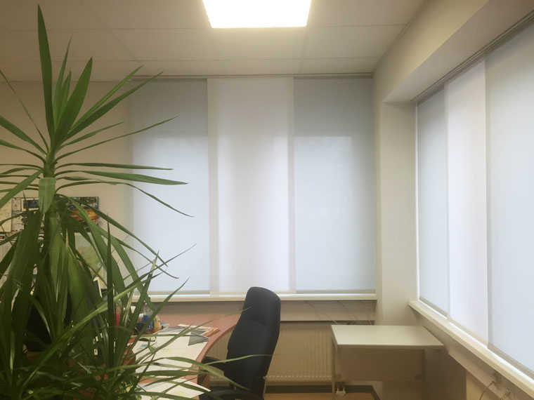 Flächenvorhang für Büros